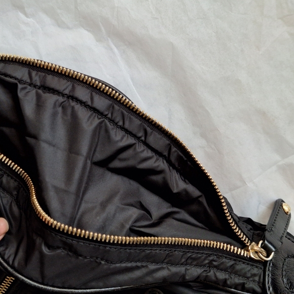 TOD’s Pashmy Luna Designer Black Nylon & Patient Leather Multi Zippers Handbag - Picture 8 of 15